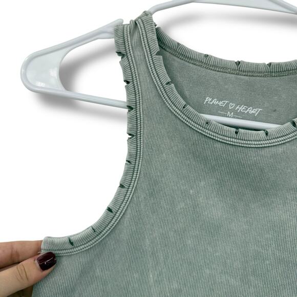 NEW Planet Heart Cropped Tank Top M Medium Gray Distressed Fitted Sleeveless - Picture 2 of 5